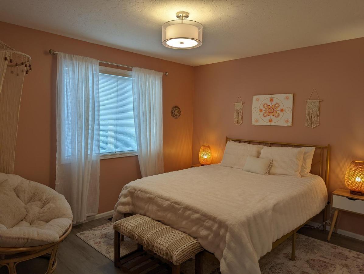 יוג'ין Contemporary 2-Bedroom Close To Downtown, Dining מראה חיצוני תמונה