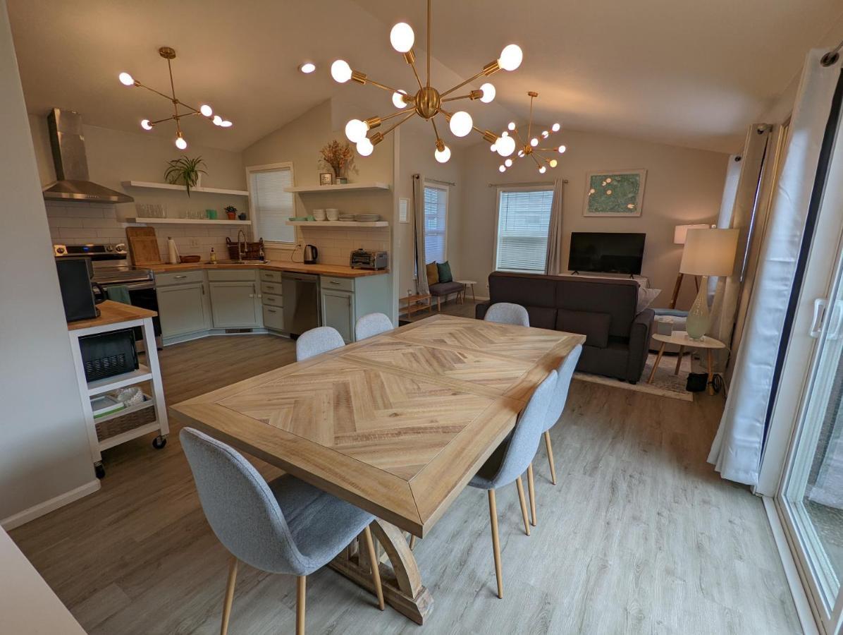 יוג'ין Contemporary 2-Bedroom Close To Downtown, Dining מראה חיצוני תמונה