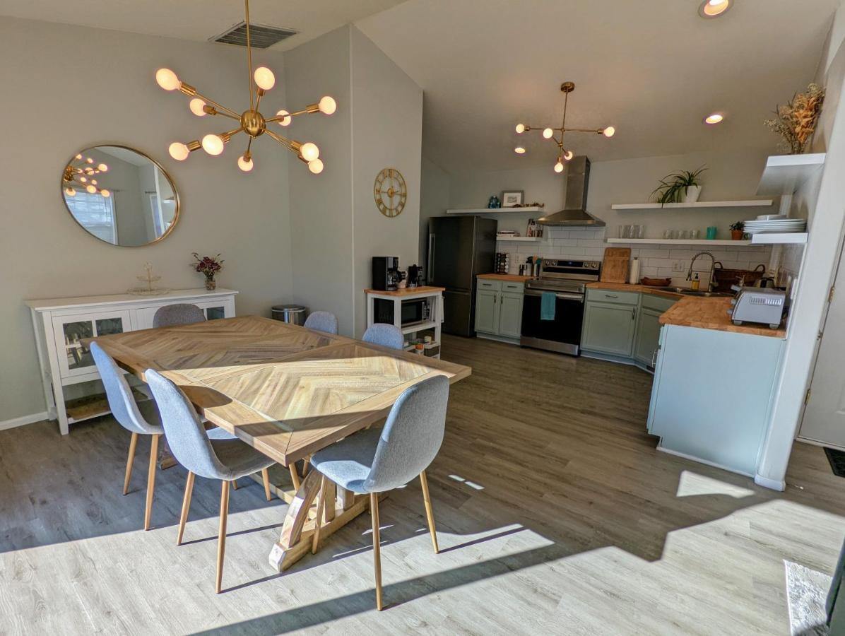יוג'ין Contemporary 2-Bedroom Close To Downtown, Dining מראה חיצוני תמונה