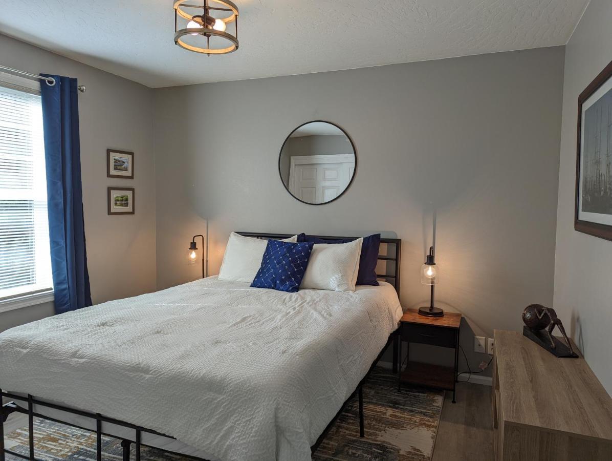 יוג'ין Contemporary 2-Bedroom Close To Downtown, Dining מראה חיצוני תמונה